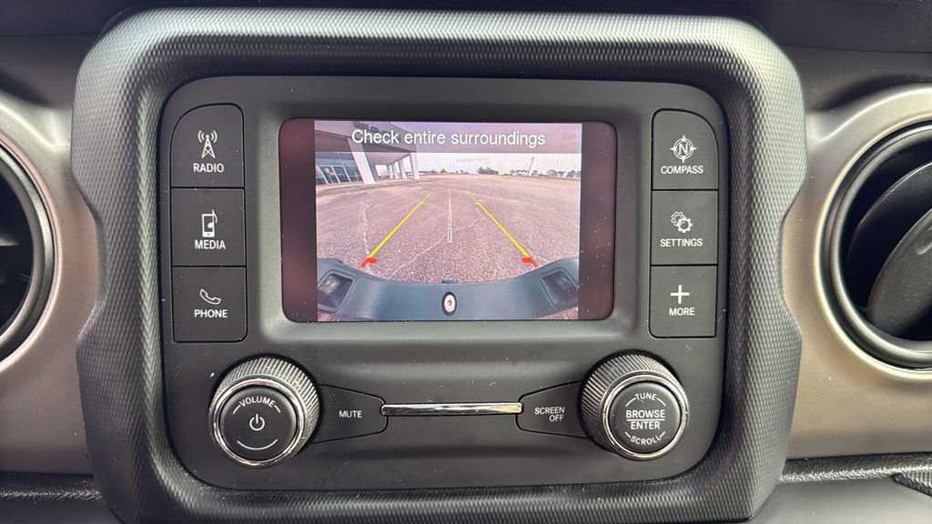 Used 2021 Jeep Gladiator Sport image 25