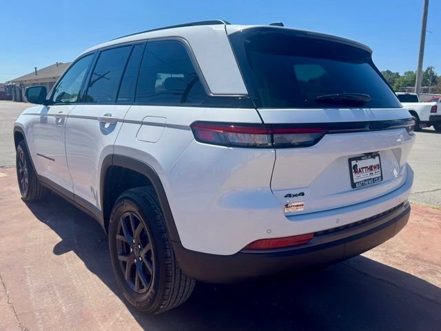 New 2027 Jeep Grand Cherokee Altitude AWD/4WD image 8