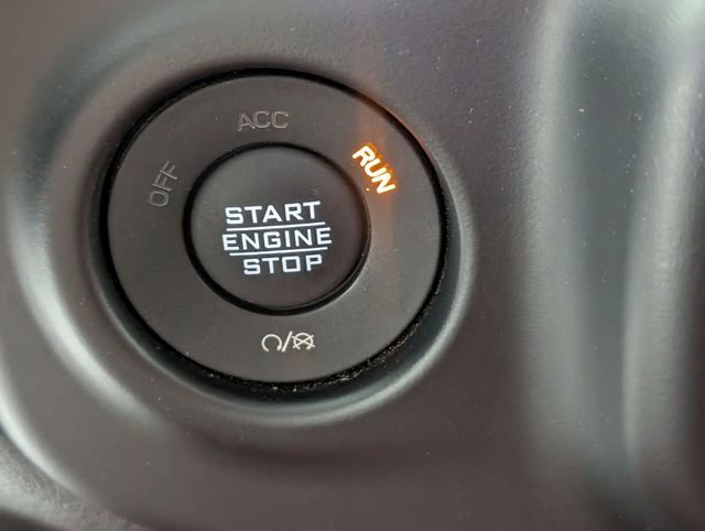Used 2021 Jeep Gladiator Rubicon AWD/4WD image 23