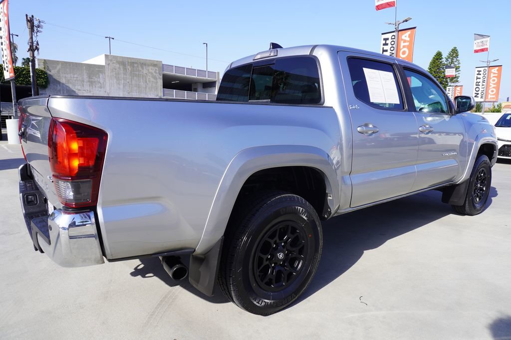 Used 2022 Toyota Tacoma SR5 RWD image 11