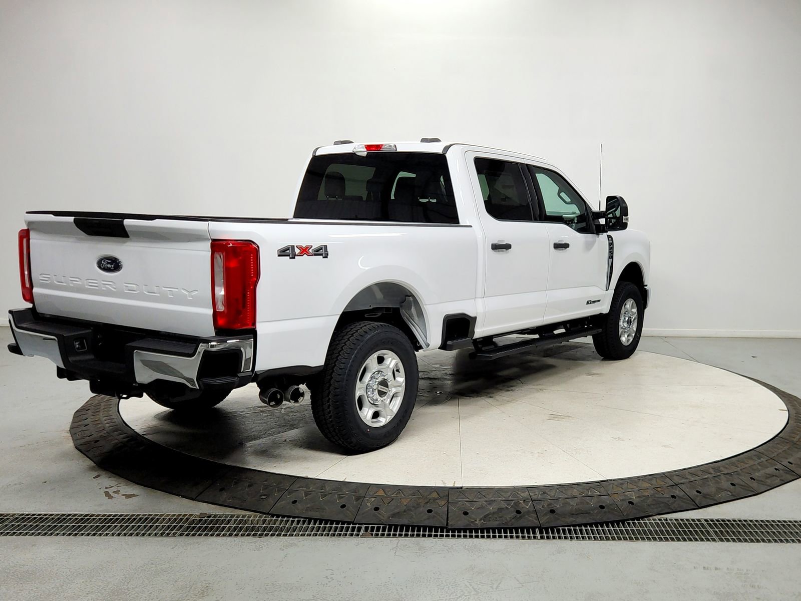 New 2026 Ford F250 XLT image 7