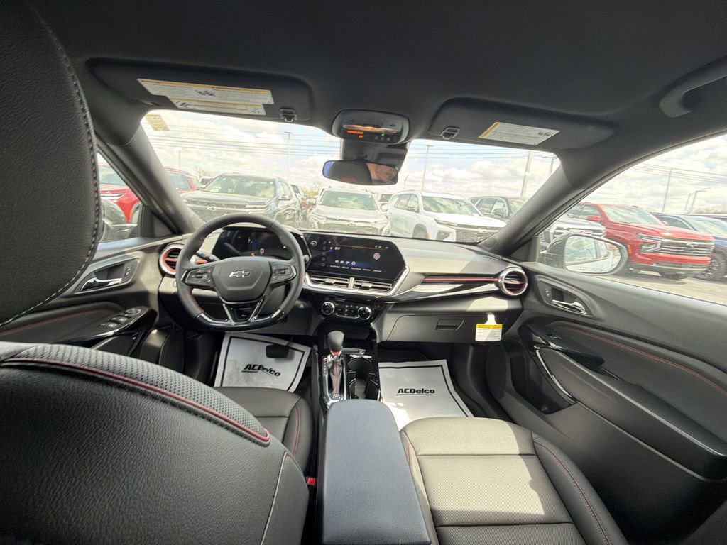 New 2026 Chevrolet Trax RS image 10