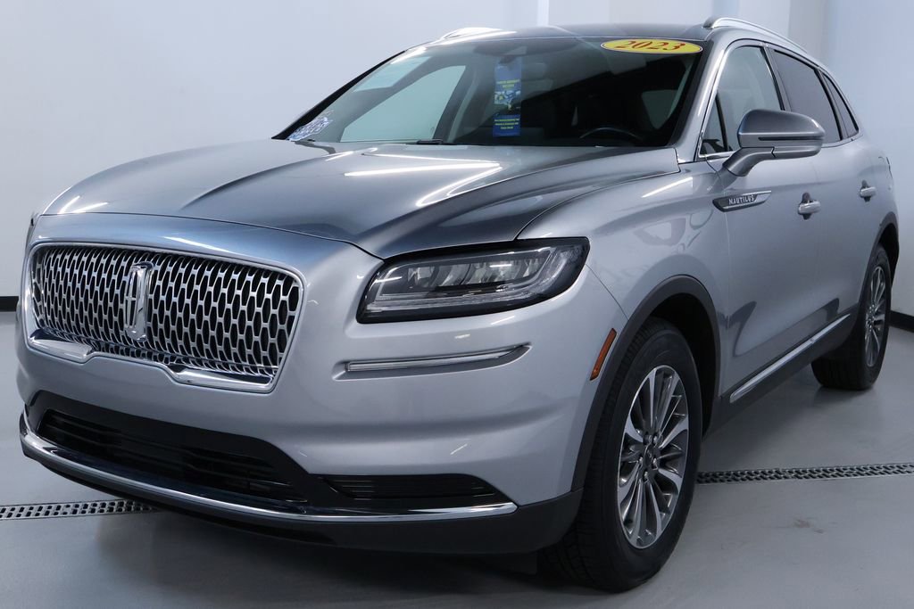 Used 2023 Lincoln Nautilus AWD w/ Premium Package video 3