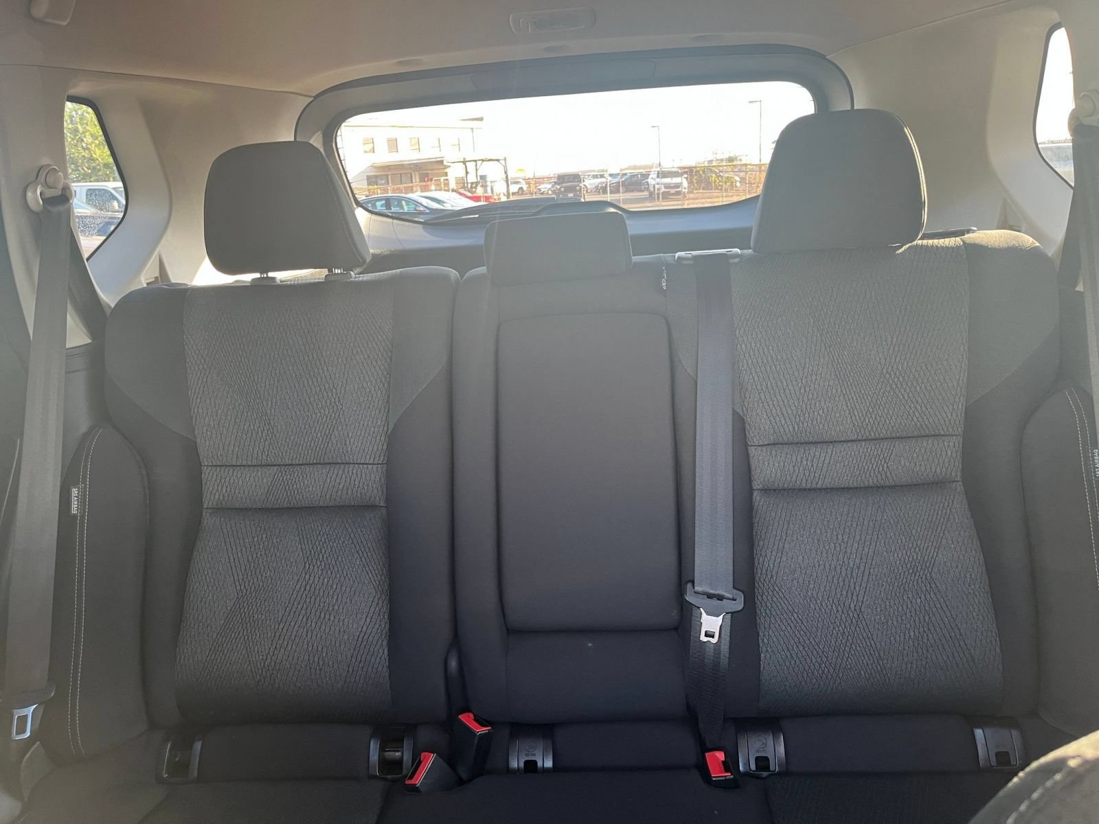 Used 2025 Nissan Rogue SV AWD/4WD image 33