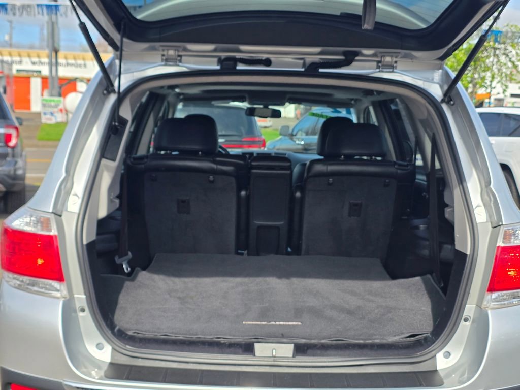 Used 2012 Toyota Highlander Limited w/ Tow Pkg image 25