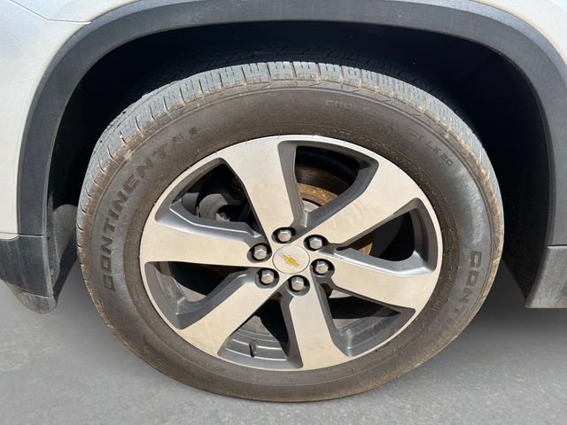 Used 2020 Chevrolet Traverse LT w/ LT Premium Package AWD/4WD image 11