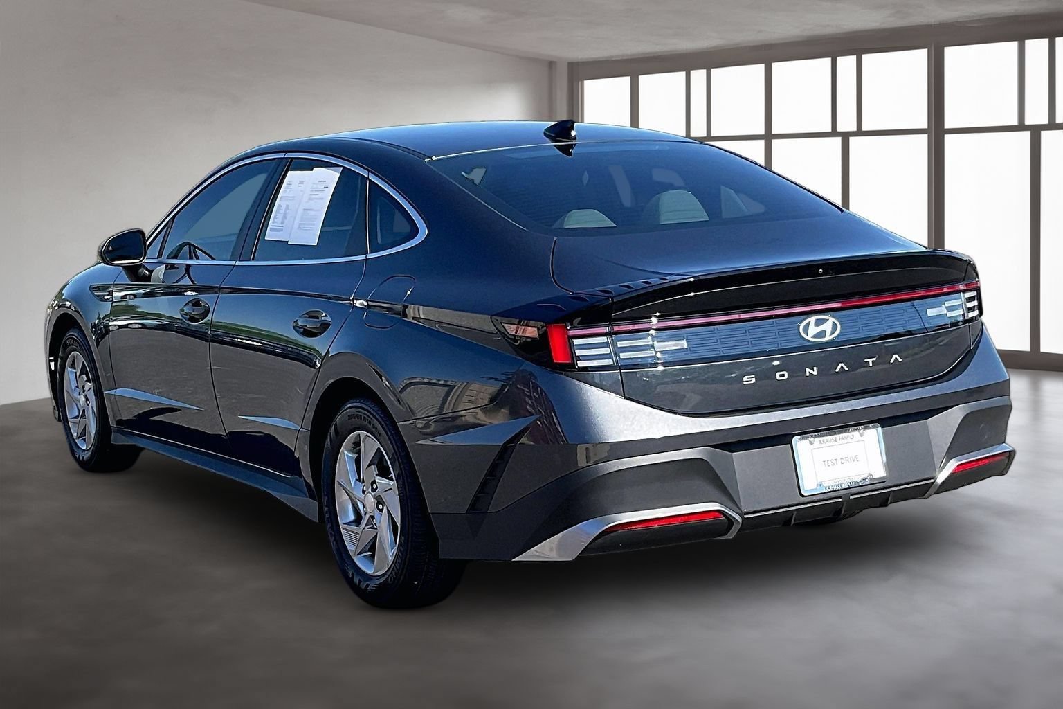 Certified 2025 Hyundai Sonata SE FWD image 4