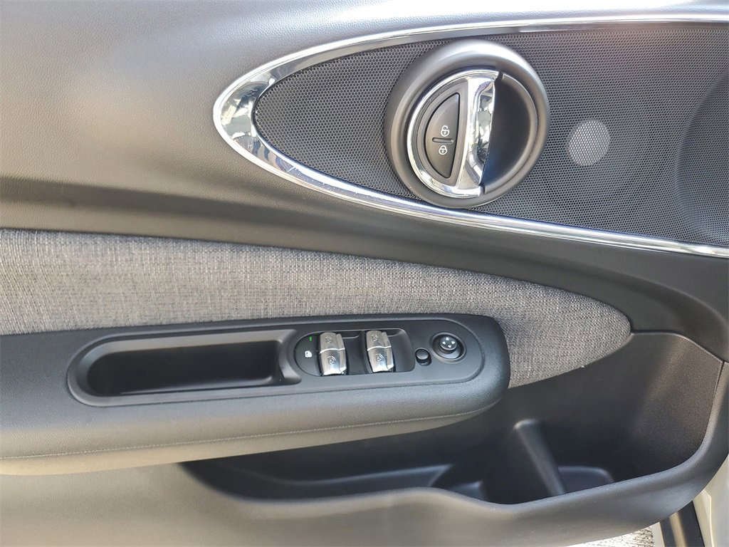 Used 2020 MINI Cooper Clubman S image 18