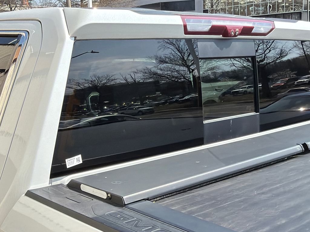 Used 2022 GMC Sierra 1500 Denali w/ Denali Premium Package AWD/4WD image 10