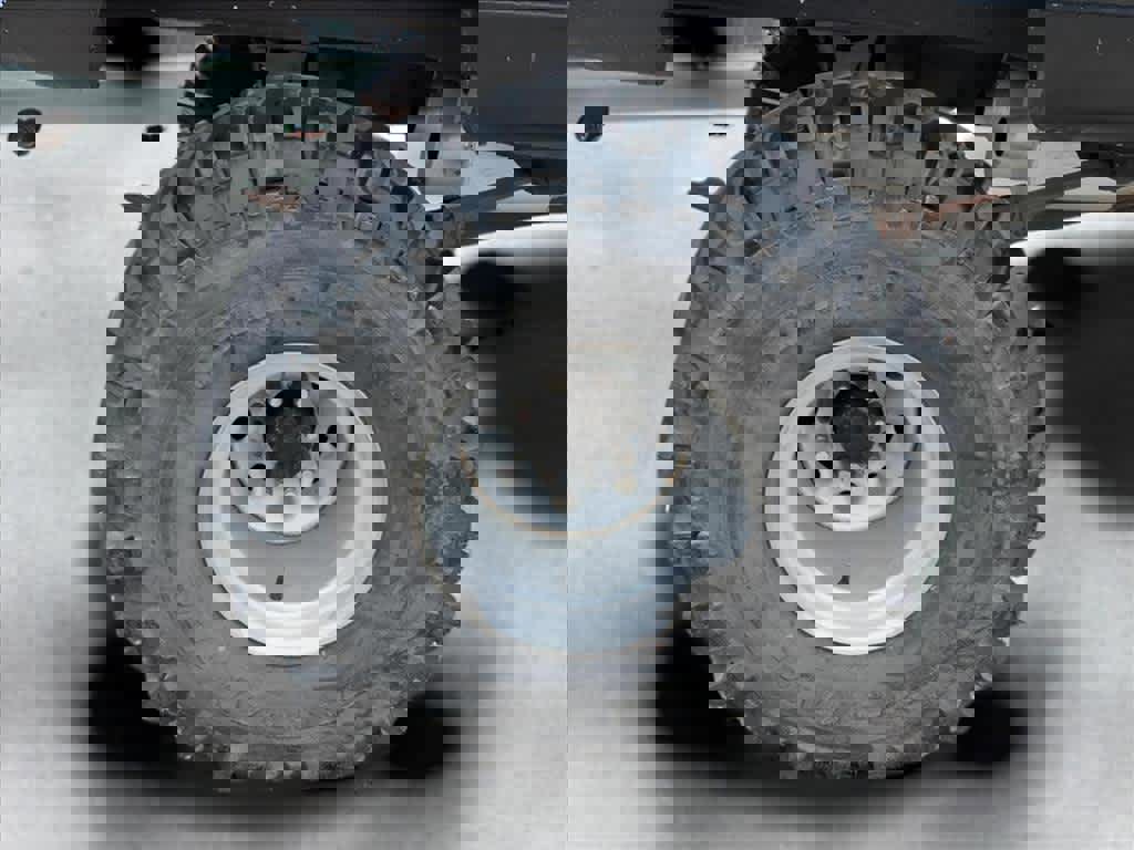 Used 1997 Chevrolet Silverado 1500 4x4 Extended Cab w/ Preferred Equipment Group 2 image 4