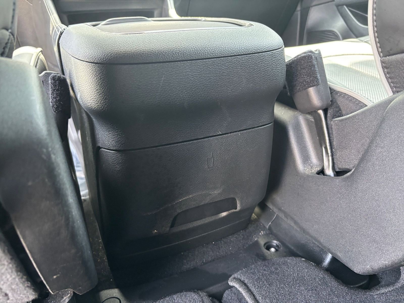 Used 2025 Chrysler Pacifica Limited FWD image 25