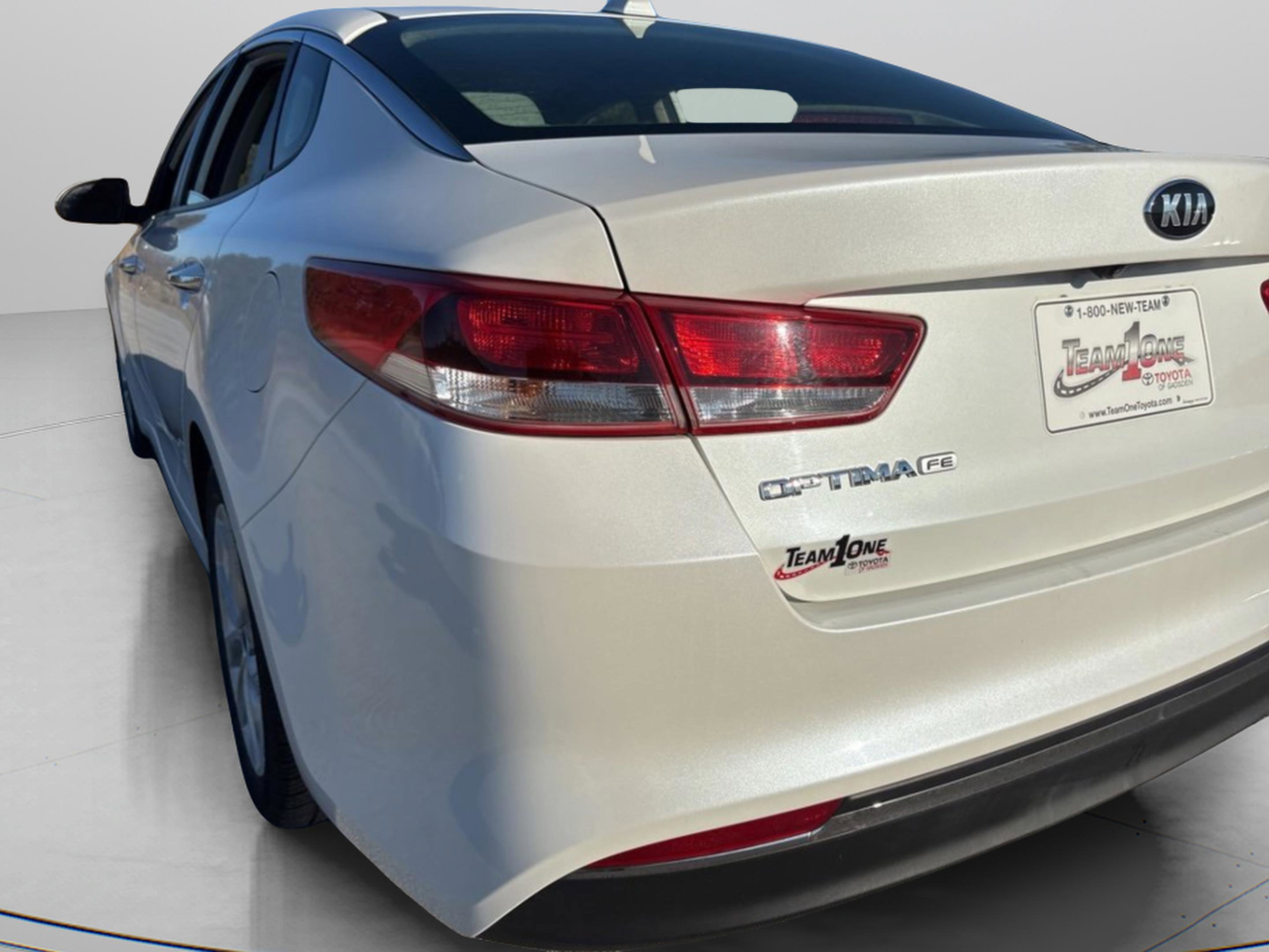 Used 2016 Kia Optima LX image 8