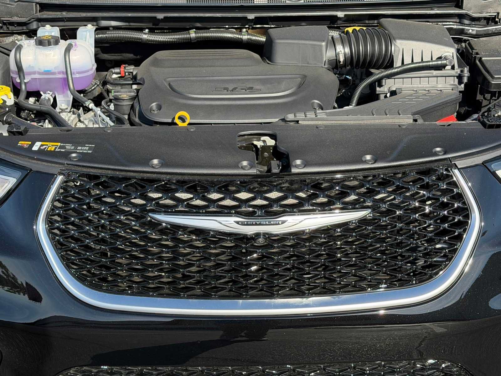 New 2026 Chrysler Pacifica Pinnacle AWD/4WD image 34