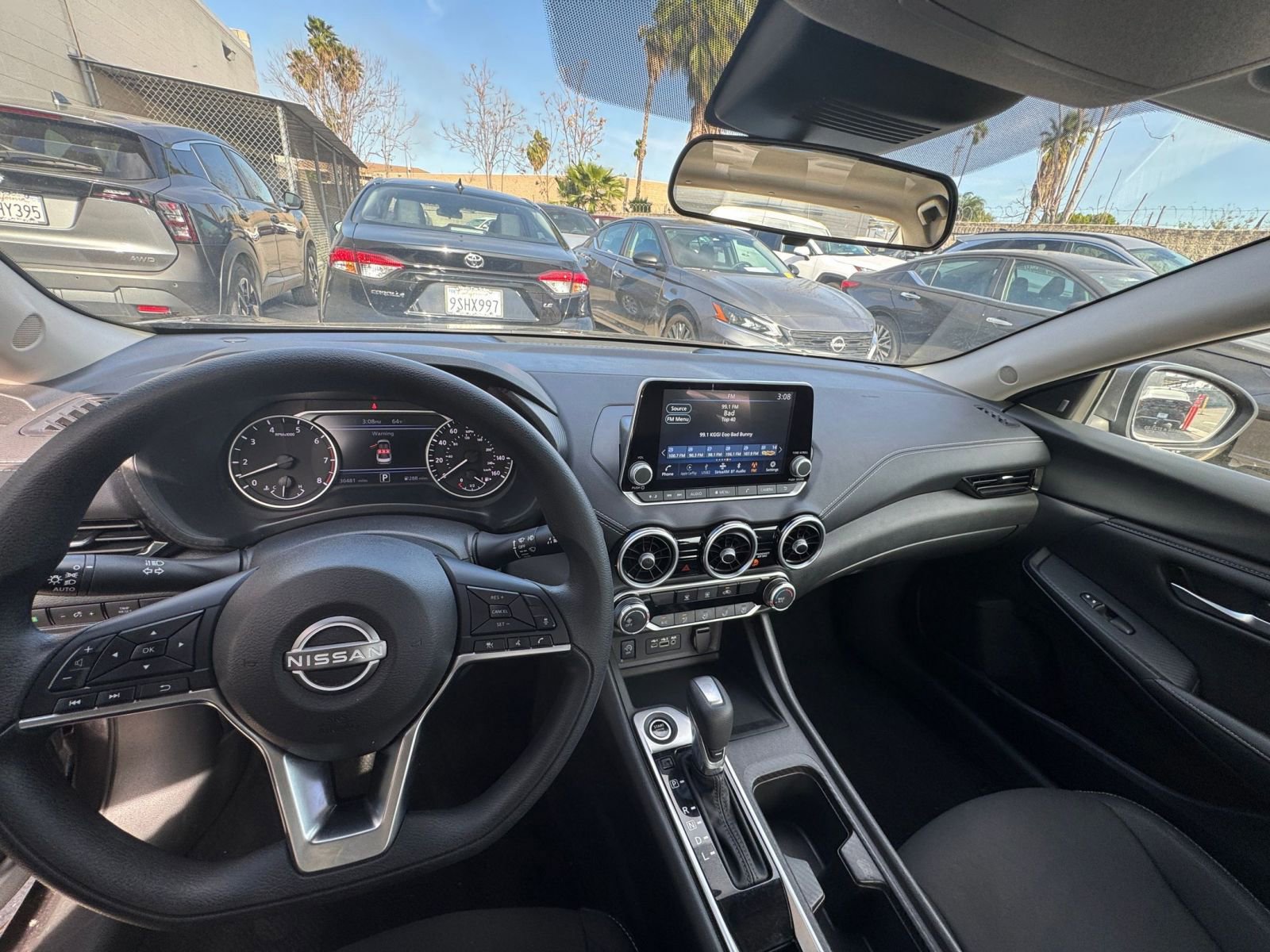 Used 2025 Nissan Sentra SV image 31