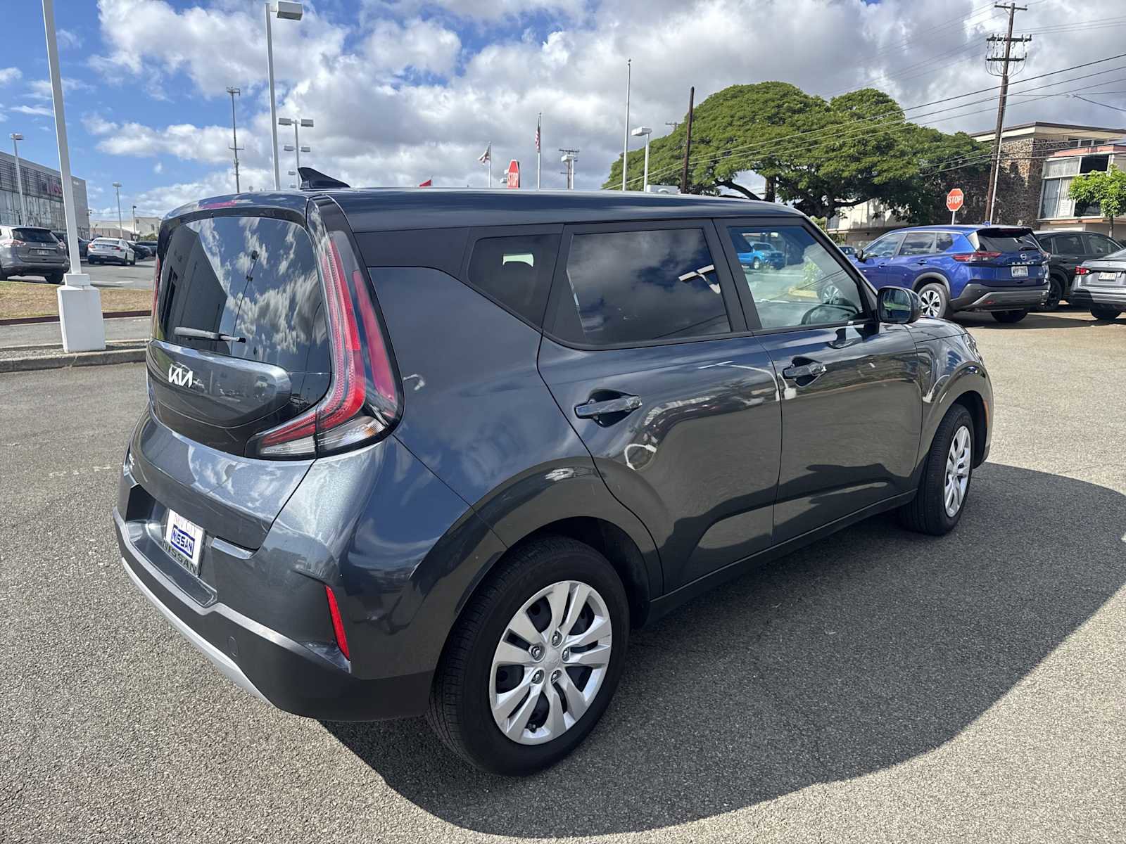 Used 2023 Kia Soul LX image 3