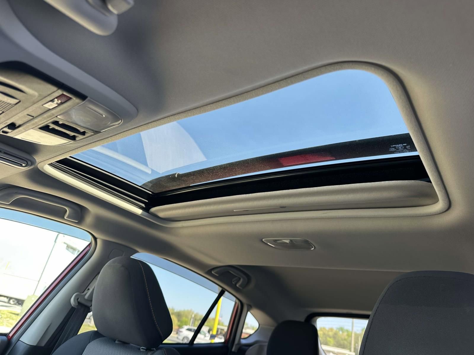 Used 2021 Subaru Crosstrek 2.0i Premium w/ Moonroof Package AWD/4WD image 16