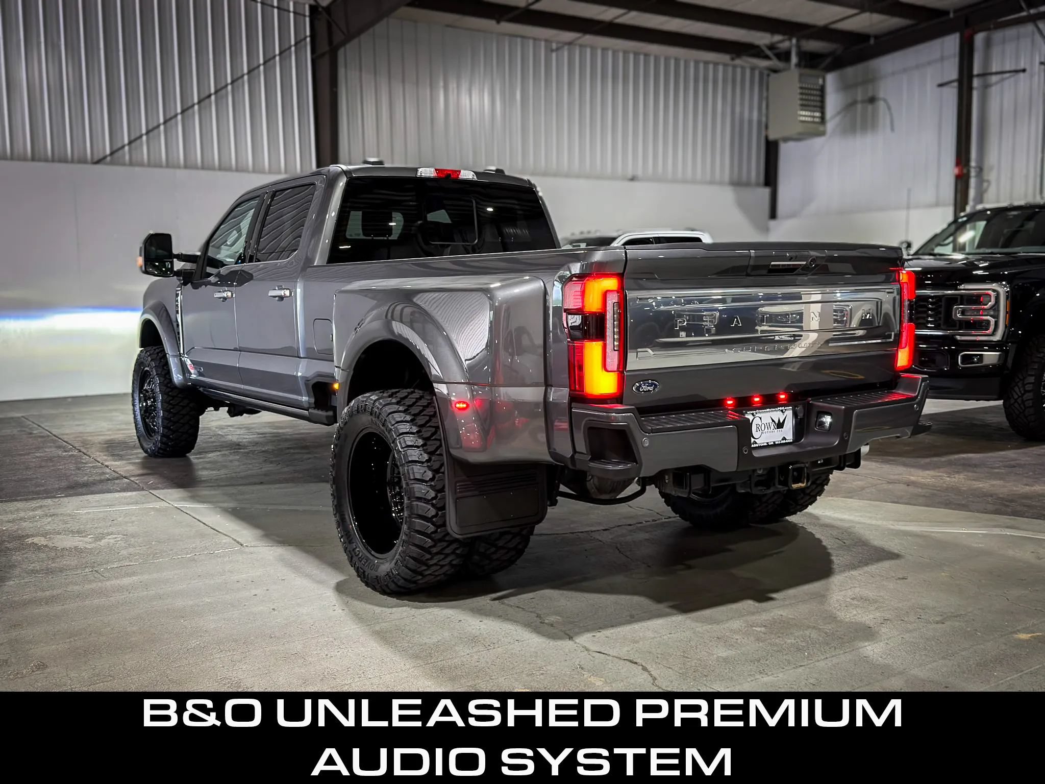 Used 2023 Ford F450 Platinum AWD/4WD image 5