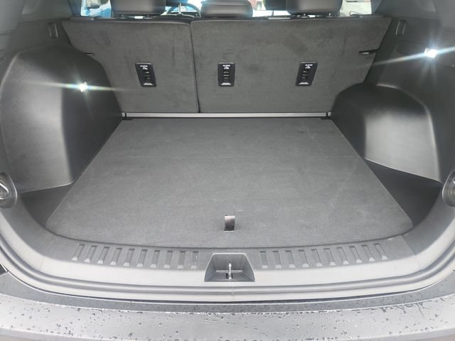 Used 2026 Chevrolet Equinox LT w/ Convenience Package II FWD image 23