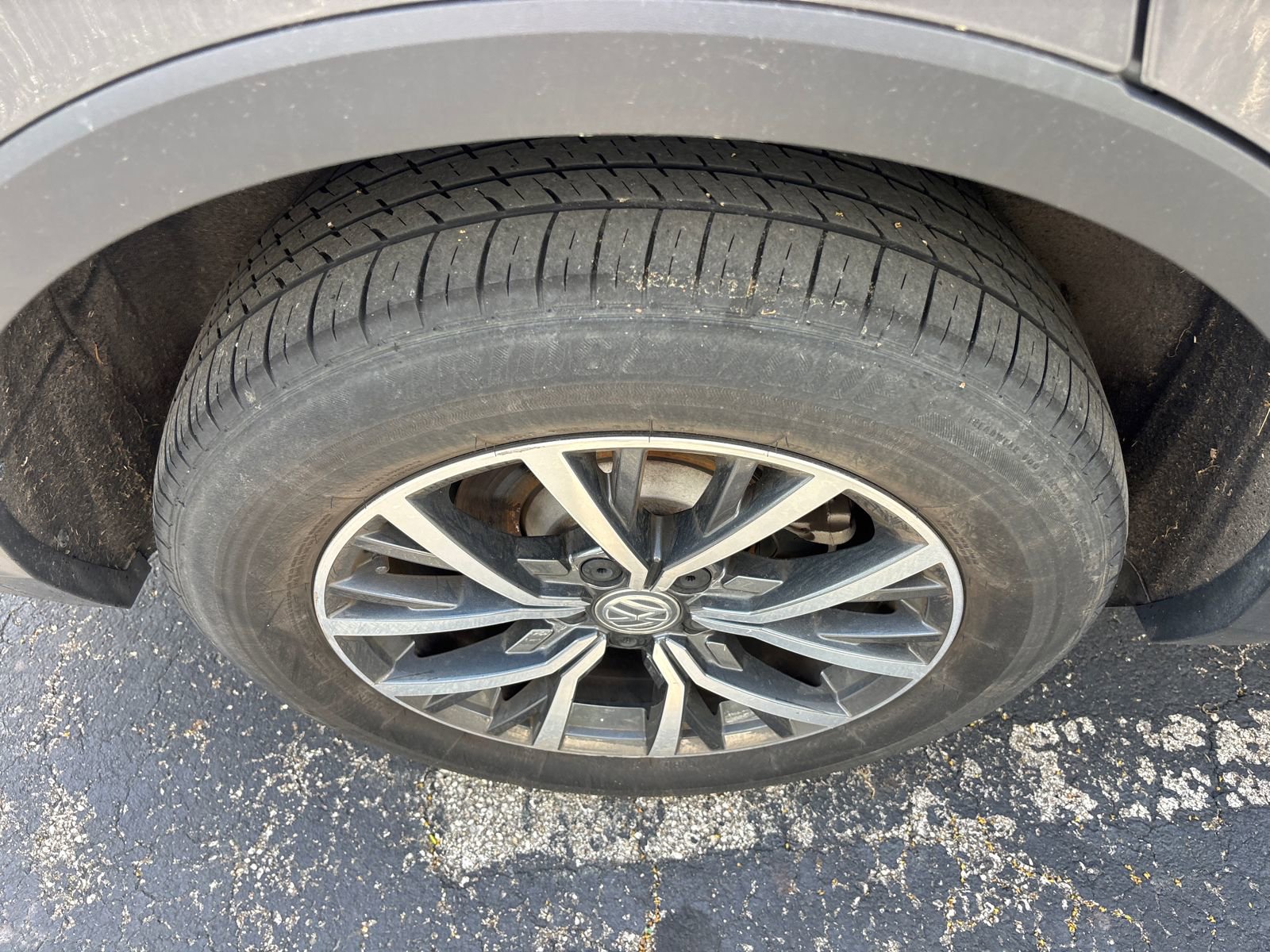 Used 2019 Volkswagen Tiguan SE AWD/4WD image 14