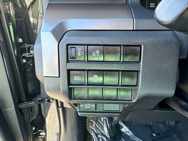 Certified 2024 Toyota Tacoma SR5 AWD/4WD image 34