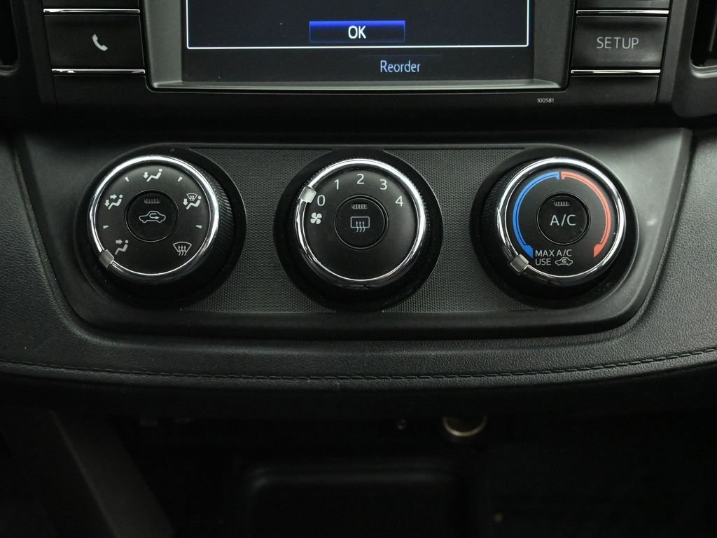 Used 2016 Toyota RAV4 LE image 30