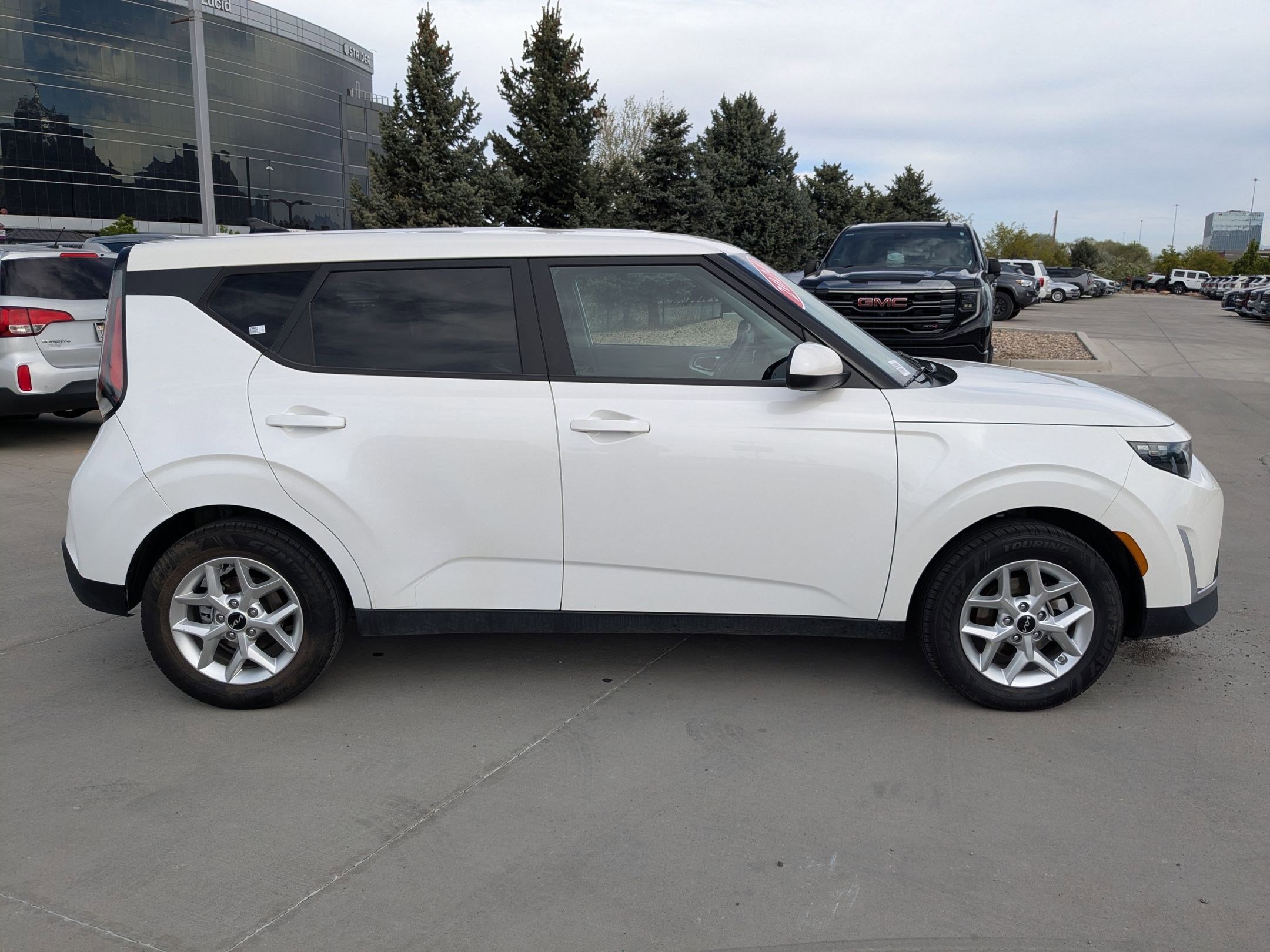 Certified 2024 Kia Soul LX w/ Option Group 015 FWD image 6