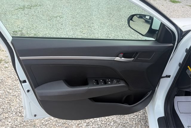 Used 2019 Hyundai Elantra SE w/ Cargo Package FWD image 20