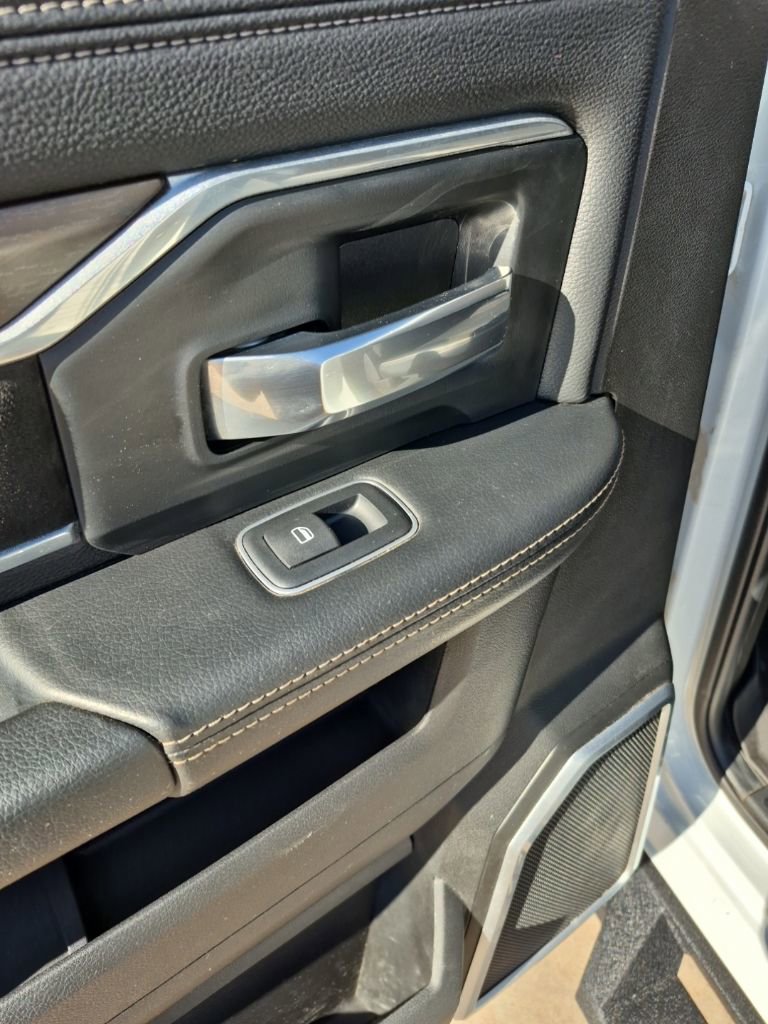 Used 2023 RAM 2500 Laramie AWD/4WD image 15