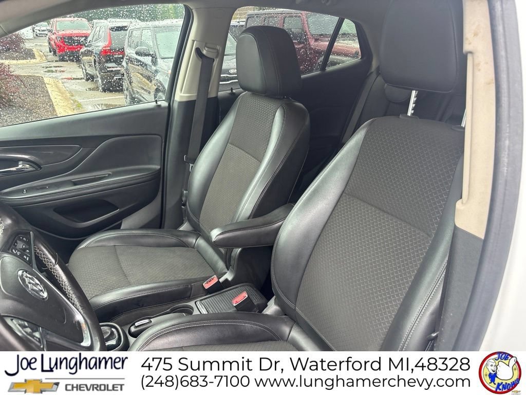 Certified 2019 Buick Encore Sport Touring FWD image 14