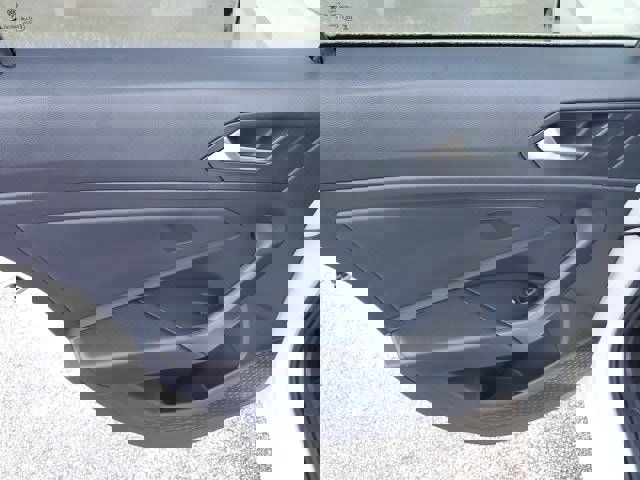 Used 2023 Volkswagen Jetta SE w/ Panoramic Sunroof Package image 18