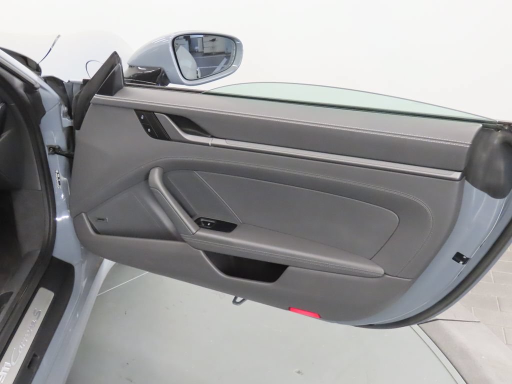 Certified 2023 Porsche 911 Carrera S RWD image 40