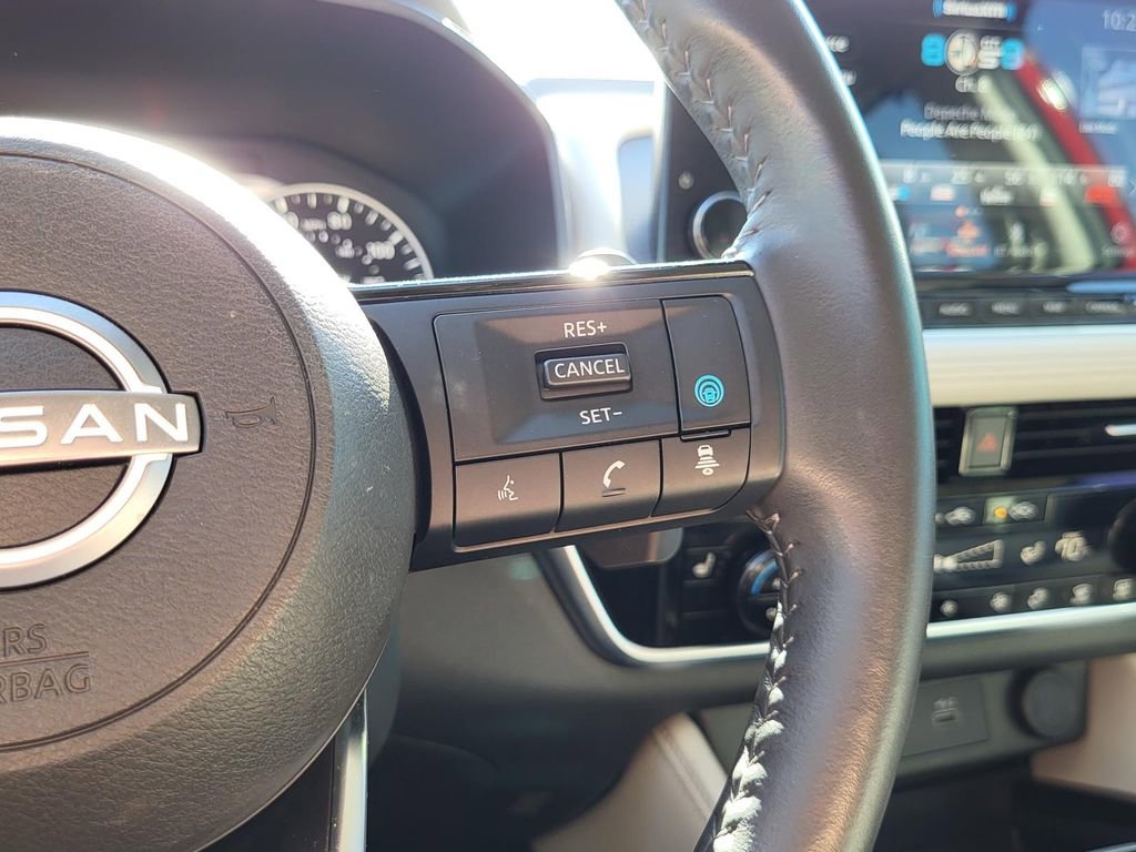 Used 2023 Nissan Rogue SL w/ SL Premium Package image 24