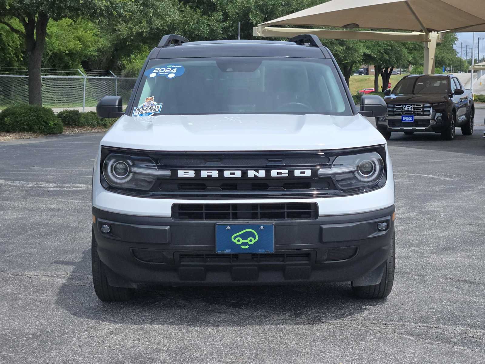 Used 2024 Ford Bronco Sport Outer Banks w/ Tech Package AWD/4WD image 2