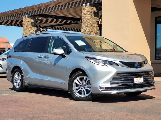 Certified 2021 Toyota Sienna Limited FWD image 2