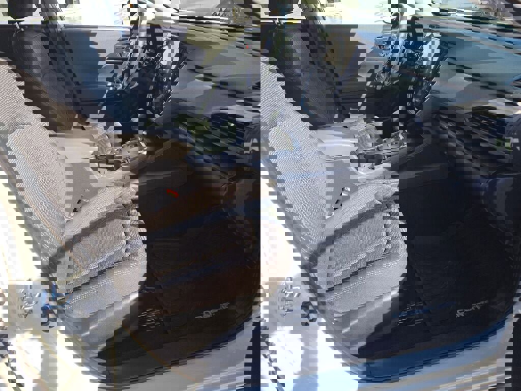 Used 2024 Subaru Crosstrek 2.0i Premium w/ Popular Package #3 image 7