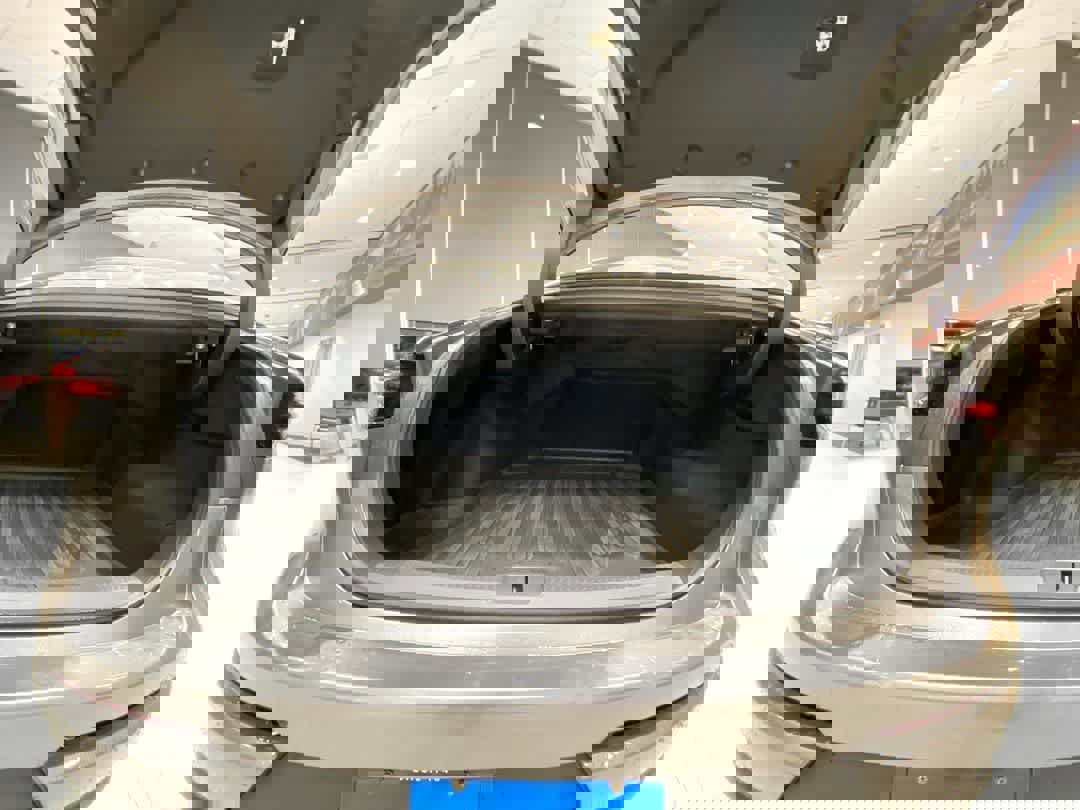 Certified 2023 Toyota Crown XLE image 24