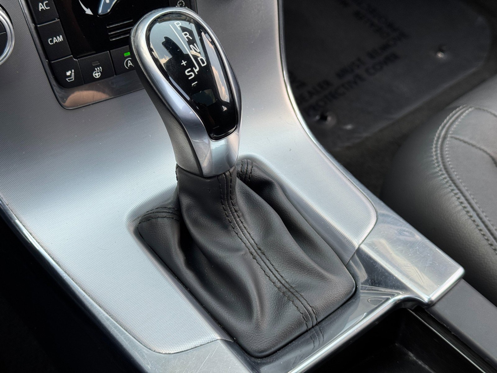 Used 2018 Volvo V60 T5 Cross Country w/ Convenience Package AWD/4WD image 28