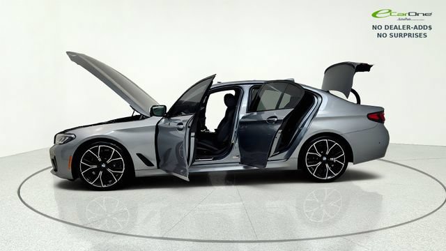 Used 2023 BMW 530i w/ M Sport Package RWD image 15