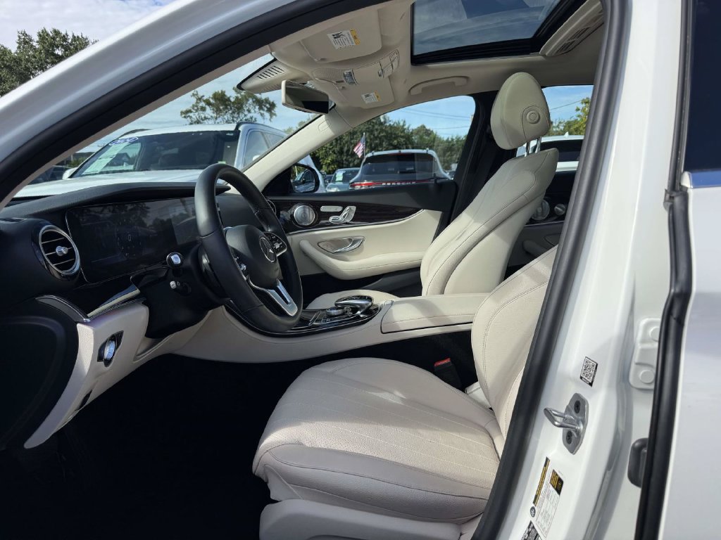 Used 2020 Mercedes-Benz E 350 4MATIC Sedan image 16
