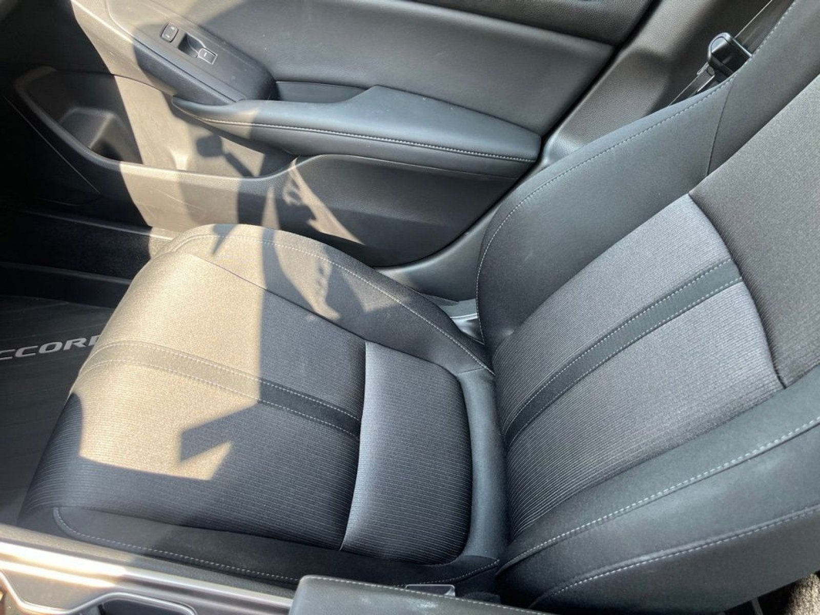 Used 2021 Honda Accord EX image 16