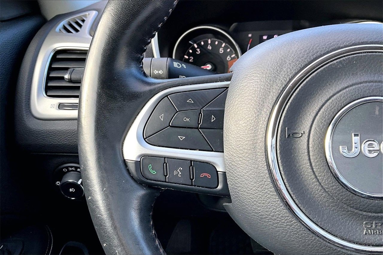 Certified 2019 Jeep Compass Latitude w/ Cold Weather Group image 26