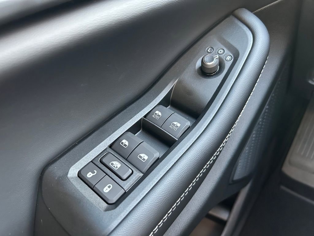 New 2025 Jeep Grand Cherokee L Altitude image 18