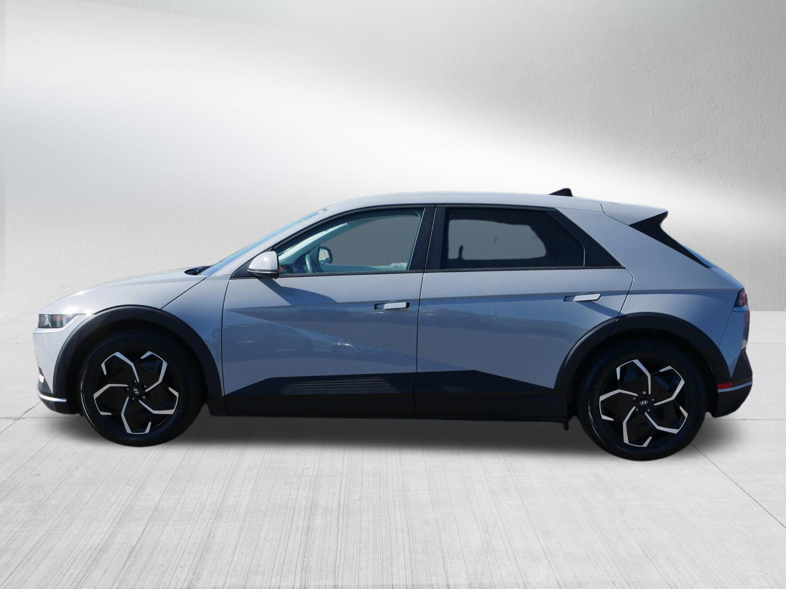 Certified 2023 Hyundai Ioniq 5 SEL w/ Cargo Package AWD/4WD image 4
