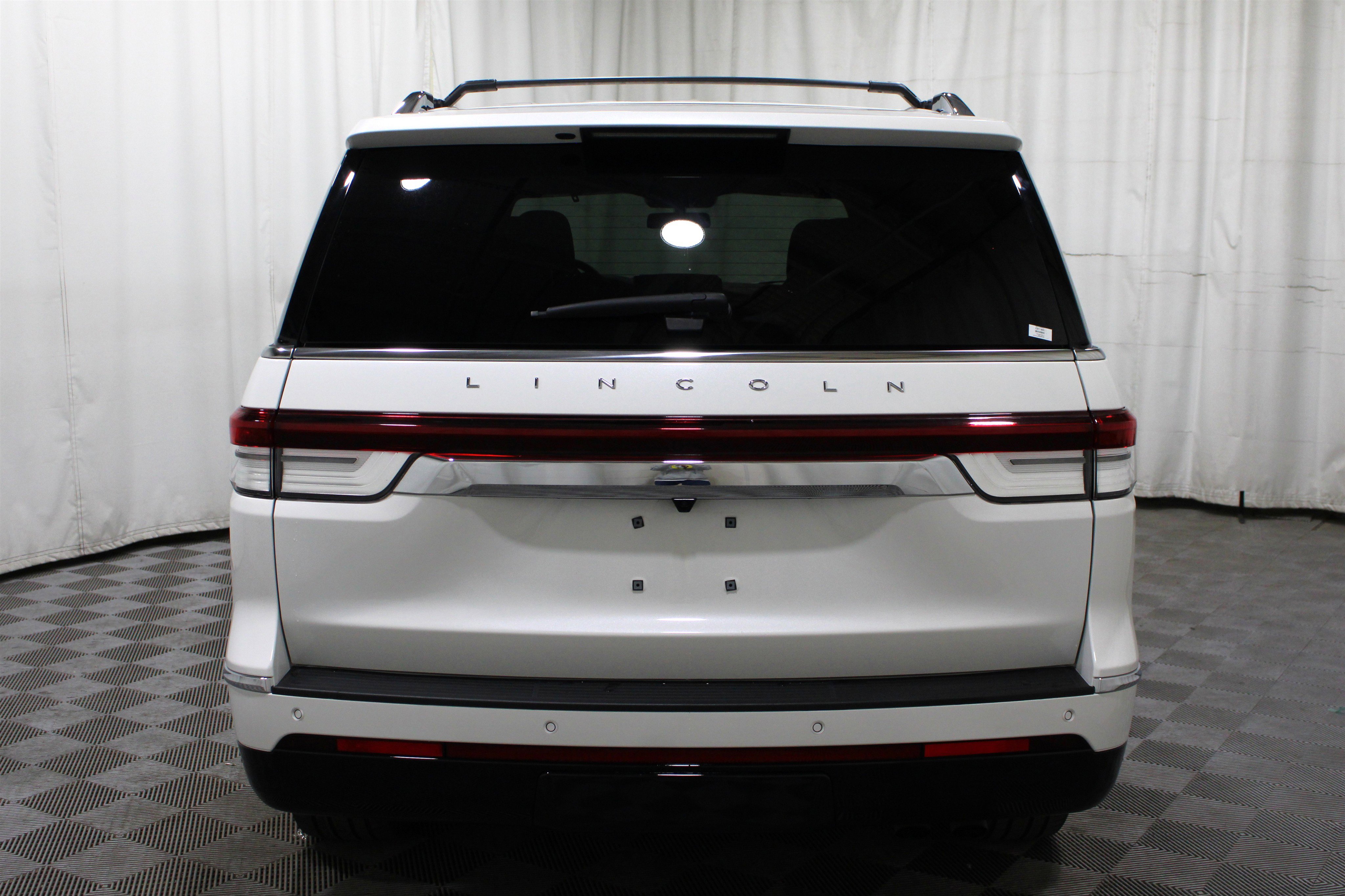 Used 2024 Lincoln Navigator Reserve AWD/4WD image 30