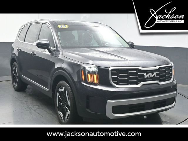 Used 2025 Kia Telluride S FWD image 1