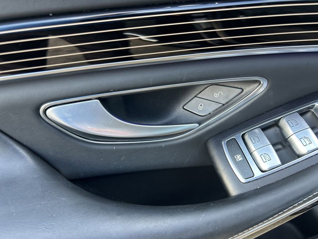 Used 2017 Mercedes-Benz S 550 Sedan image 43