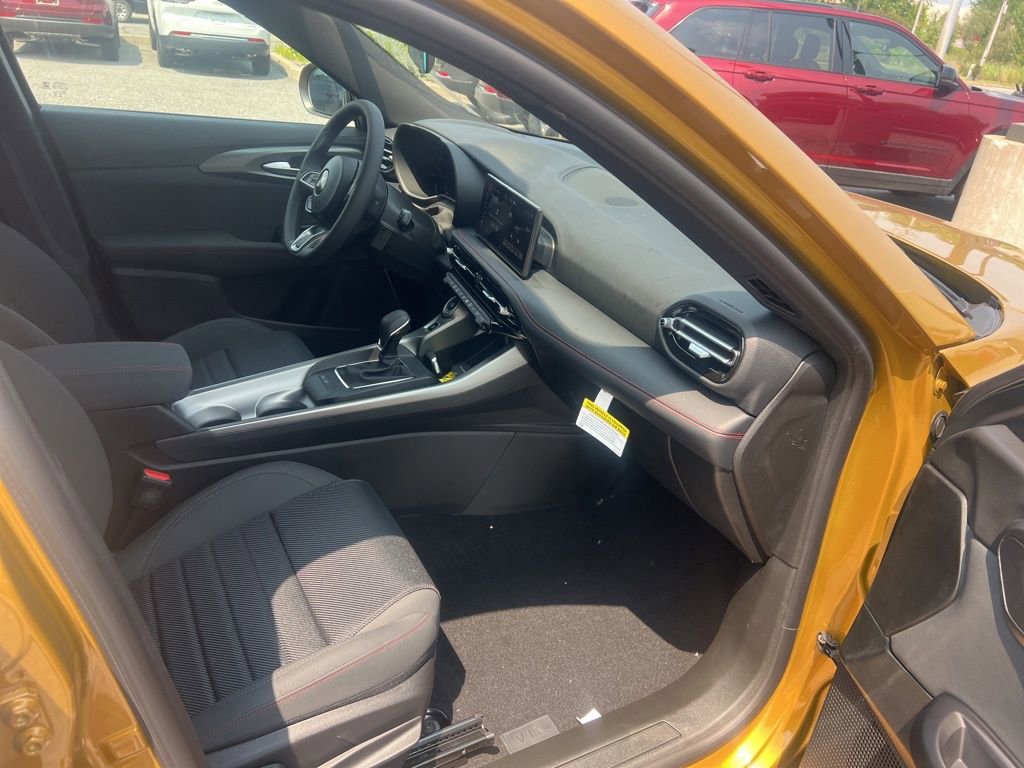 New 2024 Dodge Hornet GT w/ GT Blacktop Package image 13