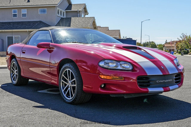 Used 2002 Chevrolet Camaro Z28 w/ SS Performance/Appearance Pkg RWD image 20