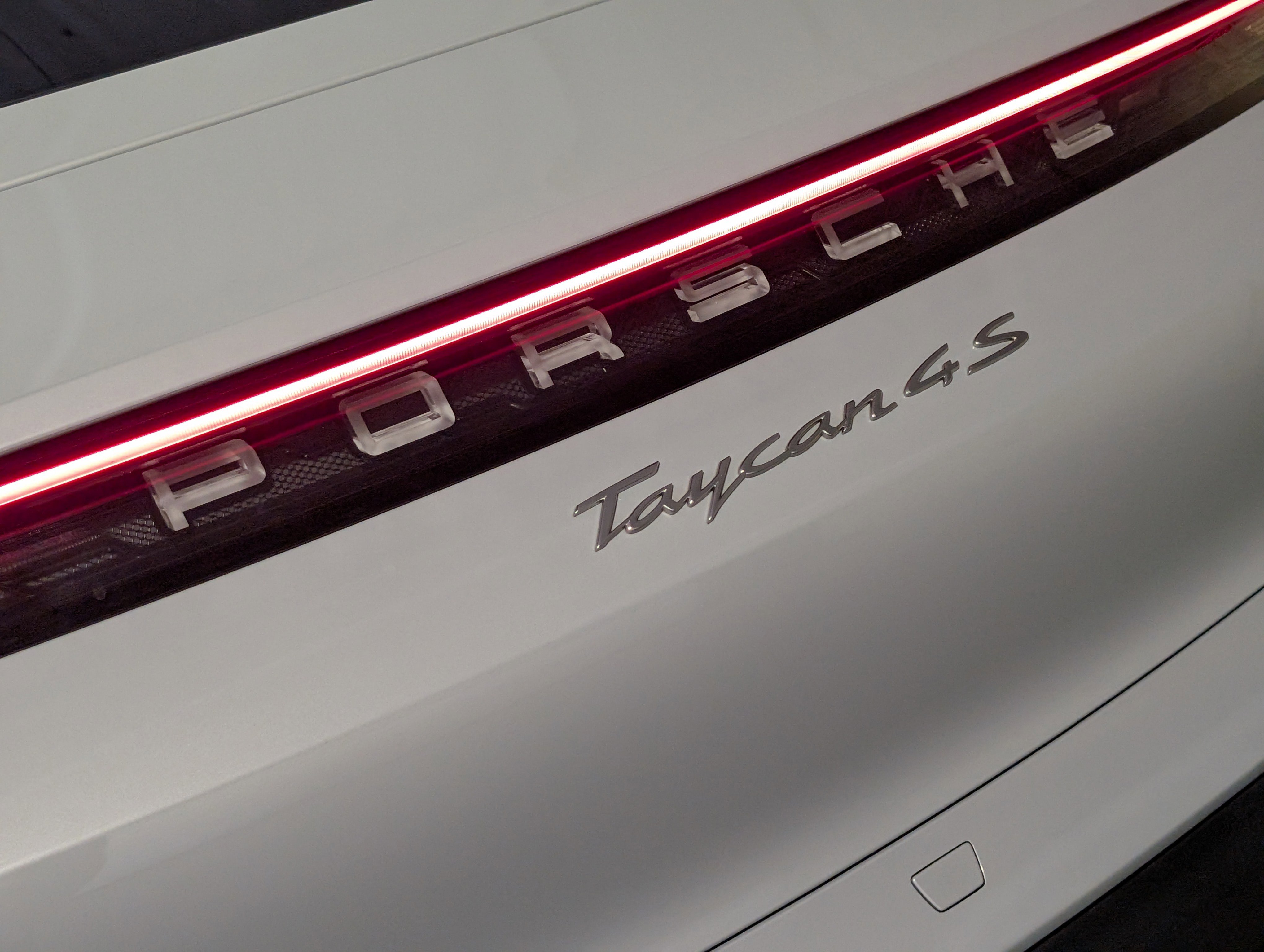 Certified 2021 Porsche Taycan 4S image 38