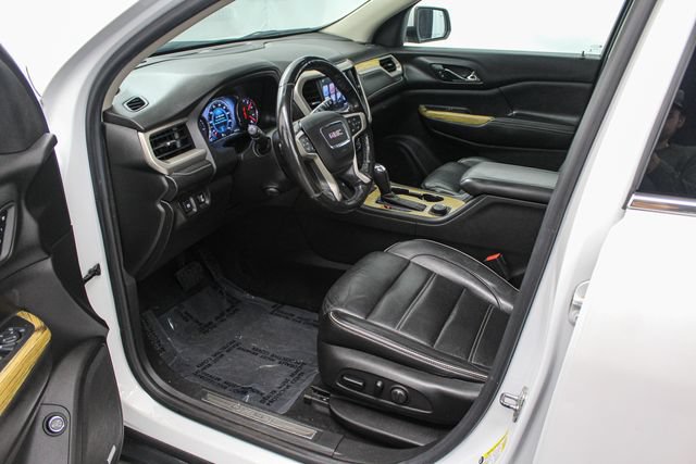 Certified 2017 GMC Acadia Denali w/ Technology Package AWD/4WD image 12